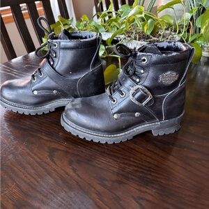 Harley-Davidson Black Leather Ankle Boots with Buckle
